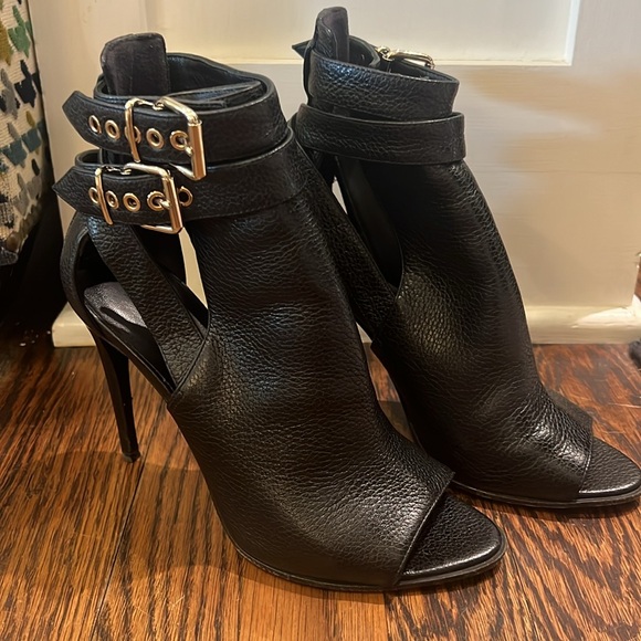 Burberry Acoustic Overfield 100 Peep Toe Ankle Boot - Picture 2 of 14